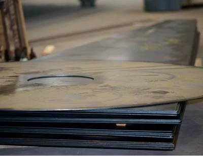 CUSTOM-FABRICATION